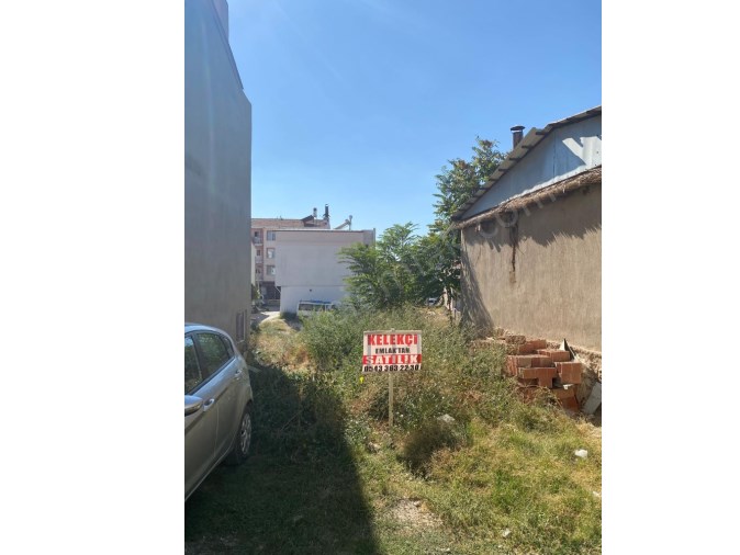 YENİCE MAHALLESİNDE ARSA