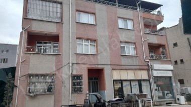 EMİRDAĞ CADDESİNDE MÜSTAKİL BİNA