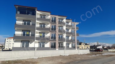 AKCAN PARKI KARŞISINDA ARA KATTA KİRALIK 2+1