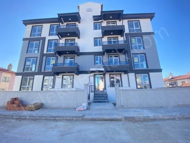 CİRİT MAHALLESİ KURTULUŞ SOKAKTA SIFIR 3+1