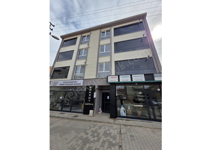 ALACA MAHALLESİNDE ÇARŞI MERKEZDE EŞYALI 1+1