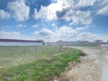 BAĞLARÜSTÜ MAHALLESİ İNCE SOKAKTA 3 ADET ARSA