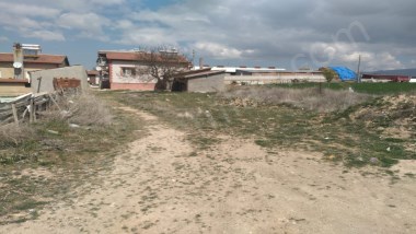 KALE MAHALLESİNDE ARSA