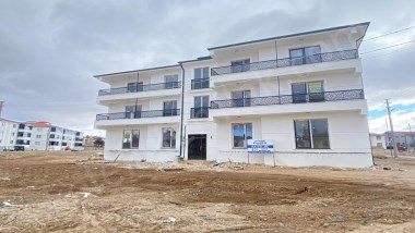 MALAZGİRT MAHALLESİ ESENLER SOKAKTA  2+1 VE 3+1 DAİRELER