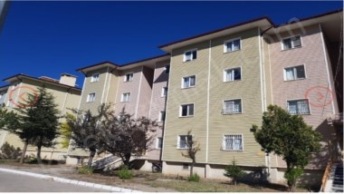 TOKİ F5 B BLOKTA ARA KATTA KİRALIK 2+1