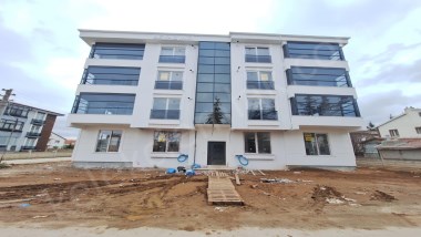 SHELL BENZİNLİK YANINDA  3+1 DAİRELER