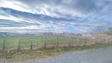 GÖLBAŞI MAHALLESİNDE ARSA