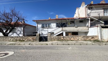 BAĞLARBAŞI MAHALLESİNDE 2 KATLI MÜSKATİL BİNA