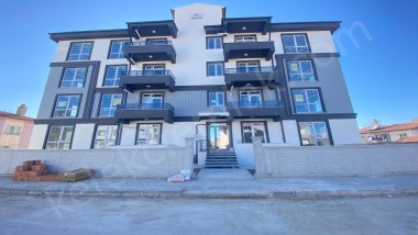 CİRİT MAHALLESİ KURTULUŞ SOKAKTA SIFIR 3+1