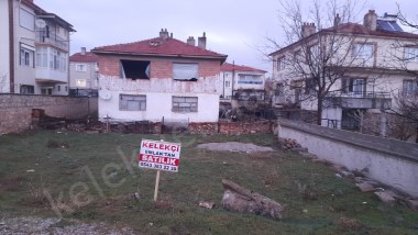 MESCİT MAHALLESİNDE GÜNEY CEPHELİ ARSA