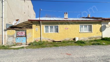 YAKUPŞEVKİ PAŞA MAHALLESİNDE MÜSTAKİEL EV