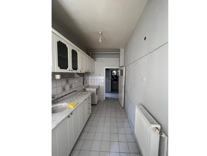ESENYURT SATILIK KOMBİLİ 2+1 ZEMİN KAT DAİRE