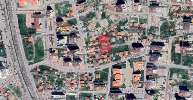 HAVAALANI YOLU KONUT İMARLI ARSADA SATILIK HİSSE