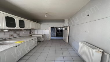 ESENYURT SATILIK KOMBİLİ 2+1 ZEMİN KAT DAİRE