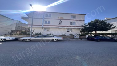 Esenyurtta orta kat kombili kiralık daire