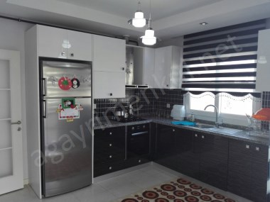 Kipaya yakın 3+1   4 Yaşında 190 m2 Daire