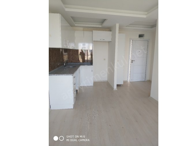 Üniversite Hastanesi Civarı Satılık 1+1 Daire