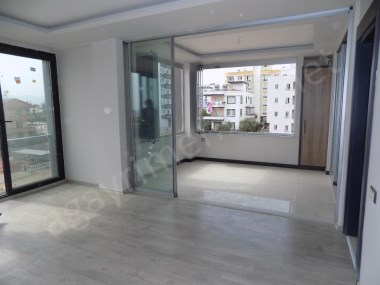 Metroya Yakın Site içi Havuzlu Muhteşem Bir Proje 