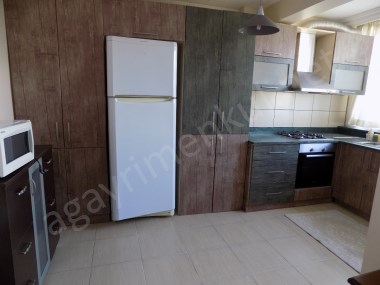 Mezitlide Sahile Yakın Sİte İçi Eşyalı Daire