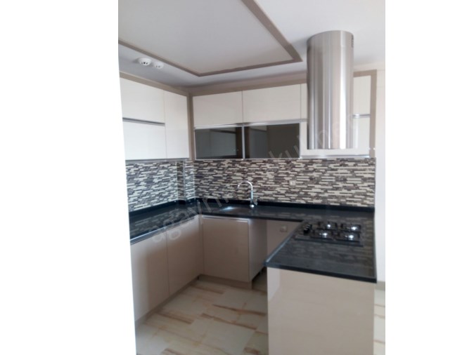 ÜNİVERSİTE CADDESİNDE SATILIK LÜKS DAİRE