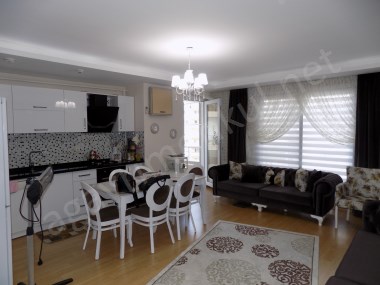Kipaya Yürüme Mesafesinde Geniş Full Yapılı Daire