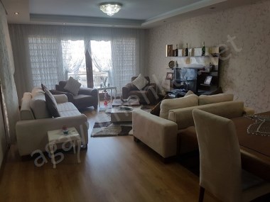 Geniş Kullanışlı Havadar Anayola Yakın Site İçi 3+1 Daire