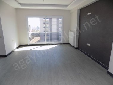 50. YIL DA HAVUZLU SOSYAL TESİSLİ SATILIK 3+1 DAİRE