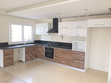 ÇİFTLİKKÖY DE GENİŞ SATILIK 3+1 DAİRE