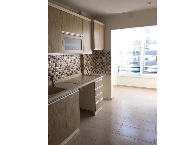 Üniversite Caddesi Civarı Uygun Fiyatlı Yapılı 3+1 Satılık Daire