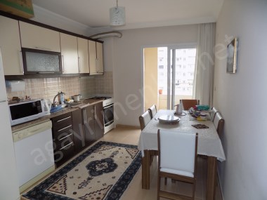 Merkez Mahallesinde Site İçi 140 m2 Geniş Ferah Satılık Daire