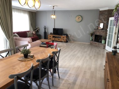 Kushimoto Sokağında 4+1 Geniş Satılık Daire