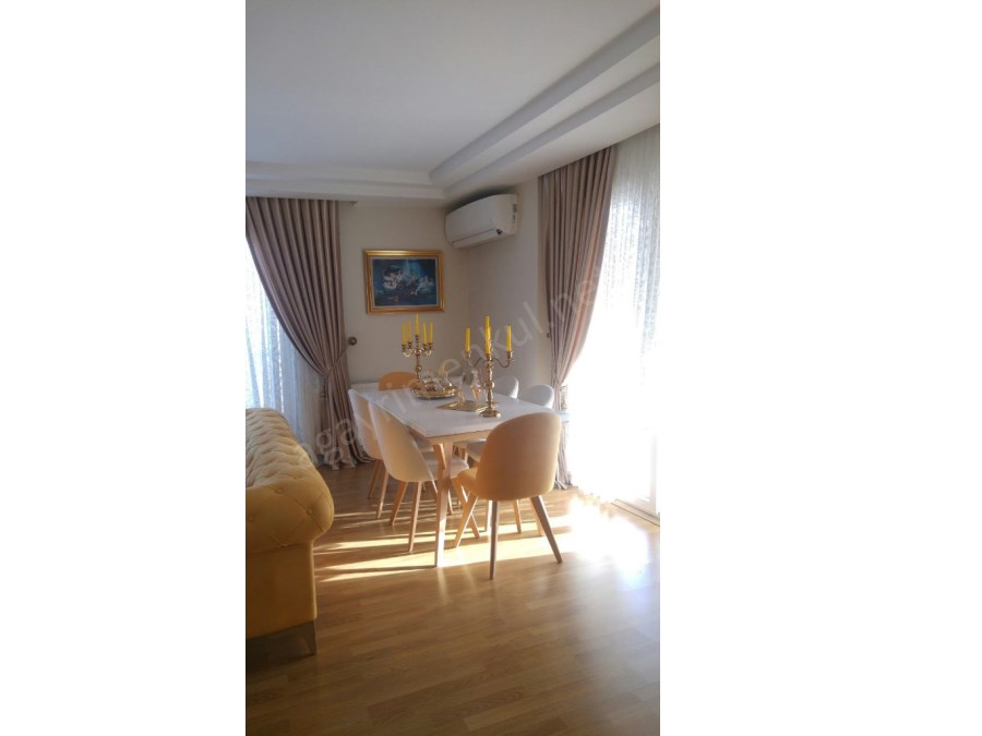 MERKEZ MAHALLESİNDE ARA KAT BAKIMLI DOĞALGAZLI SATILIK DAİRE