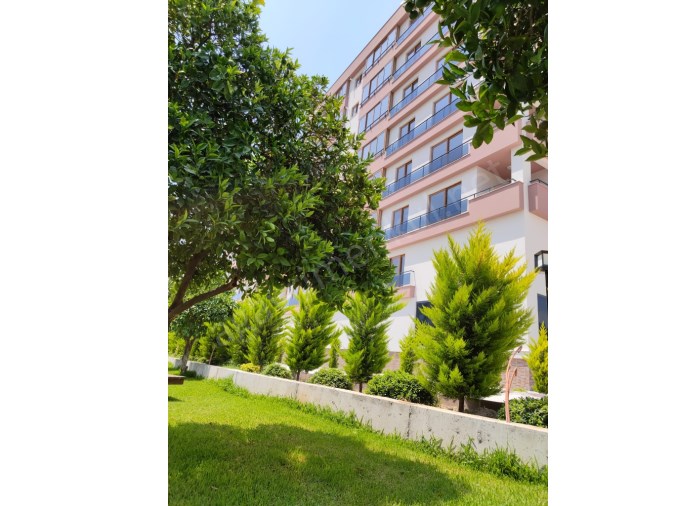 Üniversite Hastanesi Yakınında Geniş Site İçi 2+1 Lüks Daire 