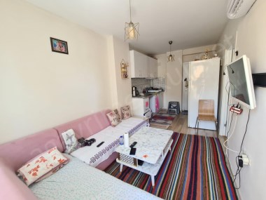Forum Civarında Yatırımlık Eşyalı Kiracılı 1+1 Satılık Daire