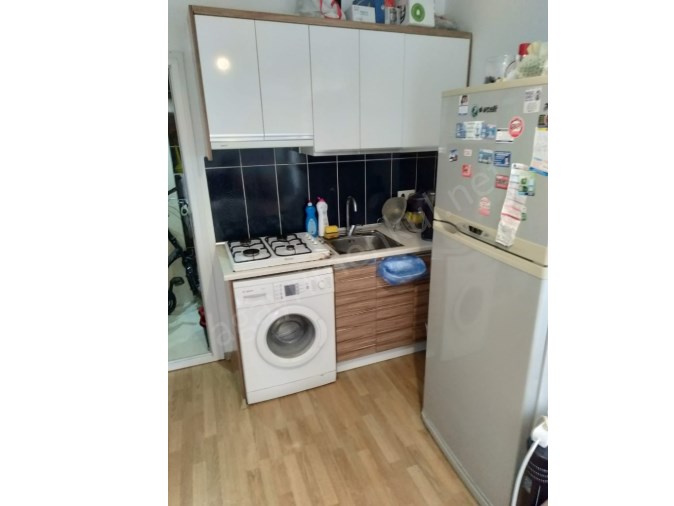 Mezitlide Sahile Yürüme Mesafesinde 1+0 Eşyalı Stüdyo Daire