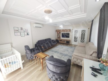 Mezitli Akdeniz Mahallesinde Site İçinde Havuzlu Geniş 3+1 Satılık Daire