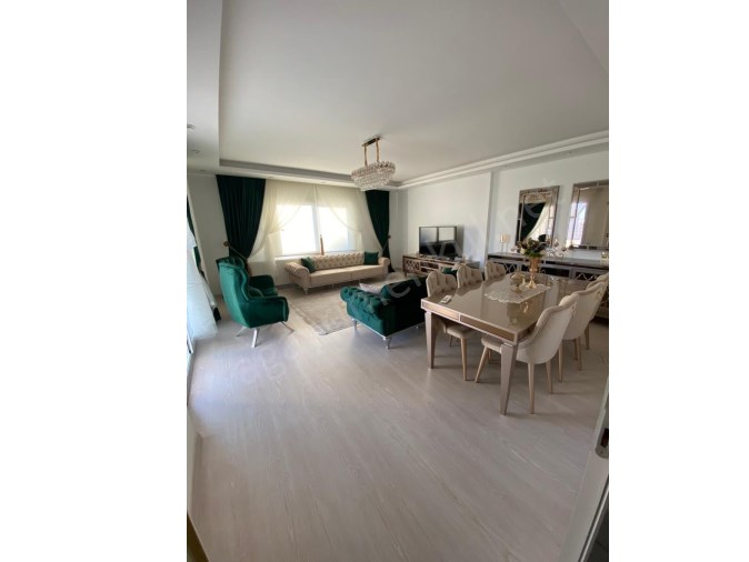 MEZİTLİ DE 215 m2 DOĞALGAZLI LÜKS  EŞYALI 3+1 SATILIK  DAİRE