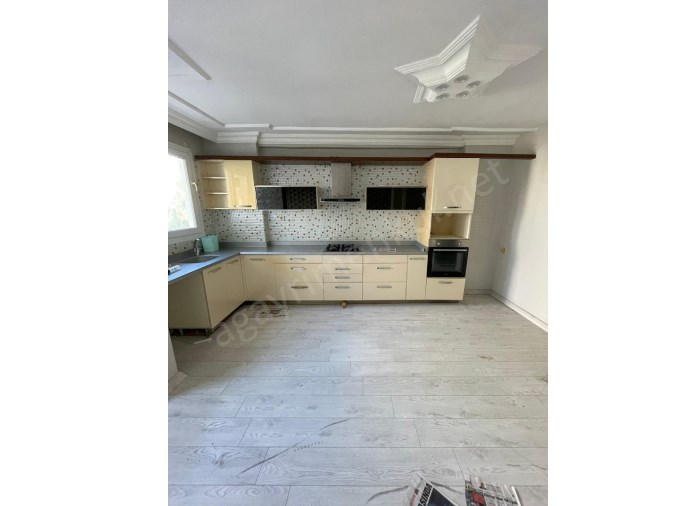 Yenişehirde 2+1 Yapılı Asansörlü Ferah Daire
