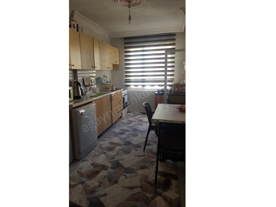 Mezitli Viranşehirde Deniz Manzaralı 3+1 Satılık Daire