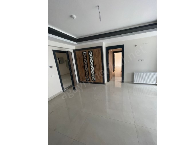 Akdeniz Mahallesinde 2+1 Site İçi Satılık Yeni Lüks Yapı