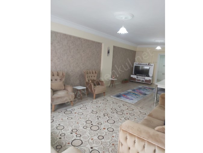 Pirireis Mahallesinde 3+1 Merkezi Konumlu Satılık Daire