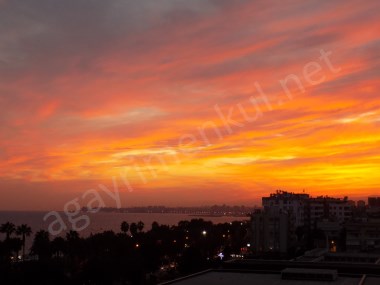 Eşsiz Deniz Manzaralı İyi Konumlu 3+1 Satılık Daire