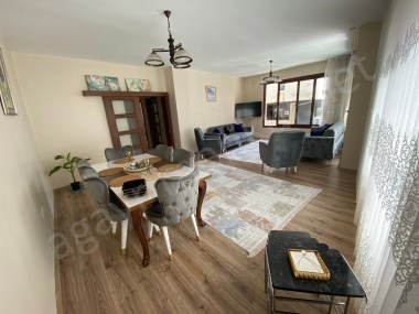 Sahile Yakın Deniz Manzaralı 3+1 Satılık Daire