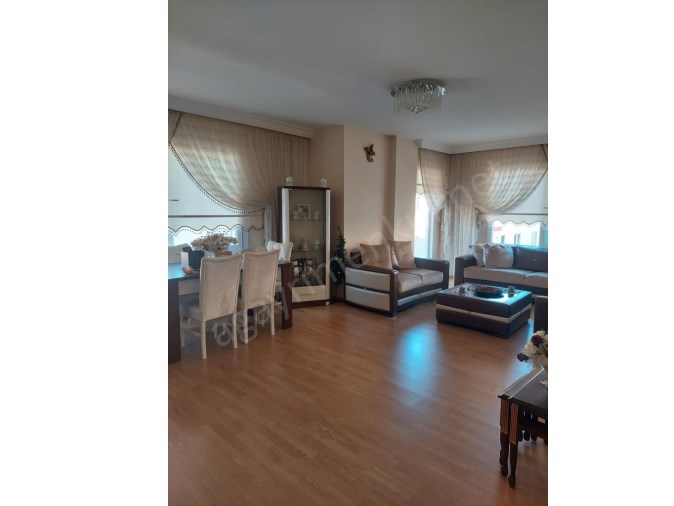 Mezitli Atatürk Mahallesinde Asansörlü İyi Konumlu 3+1 Satılık Daire