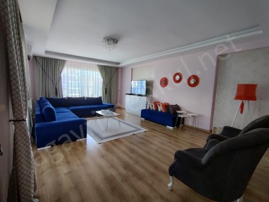 A GAYRİMENKULDEN MEZİTLİ AKDENİZ MAHALLESİNDE SİTE İÇİ 3+1 GENİŞ SATILIK DAİRE 