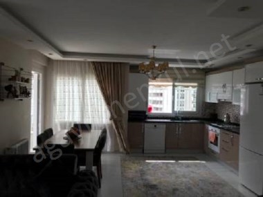 A GAYRİMENKUL DEN ÜNİVERSİTE CADDESİNE YAKIN 3+1 GENİŞ SATILIK DAİRE