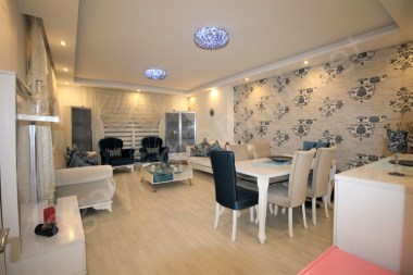 4+1, HERŞEYİYLE EFSANE DAİRE..