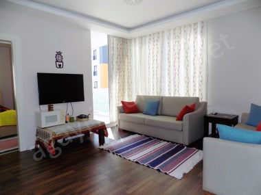 34. Cadde ve Üniversite Caddesi Arası İyi Konumlu Eşyalı Satılık 1+1 Daire