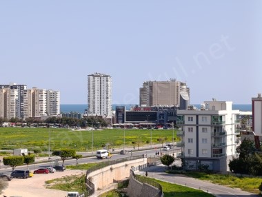 SAYAPARKA YÜRÜME MESAFESİNDE TÜM CEPHELERİ AÇIK KİRALIK DAİRE