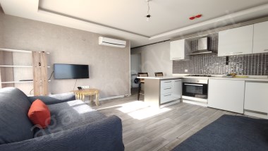 MERSİN ÜNİVERSİTESİNE YAKIN SİTE İÇİ EŞYALI KİRALIK 1+1 DAİRE